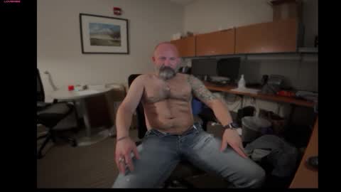 Snapshot of fuckadilf chatting on 03/06/25, 11:47 fuckadilf online show from 03/06/25, 11:47