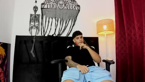 Snapshot of fuckboyca chatting on 11/01/25, 03:19 fuckboyca online show from 11/01/25, 03:19