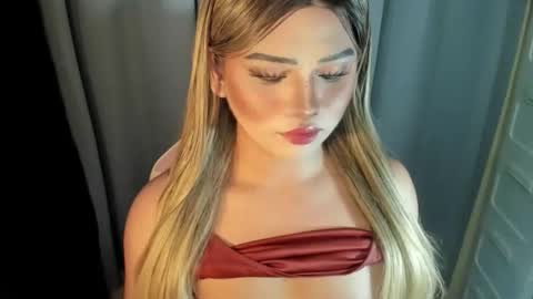 R A I N M O R A L E S  G M A I L . C O M online show from 05/01/26, 11:42