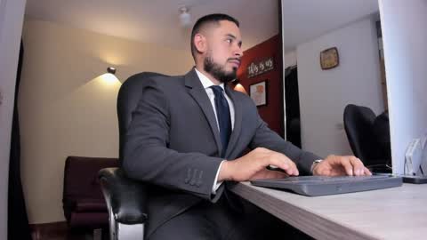 SERGIO THE SEX LAWYER online show from 04/07/26, 03:07