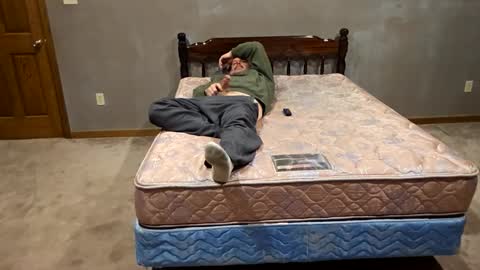 Snapshot of fuckfriends24418 chatting on 12/19/25, 05:36 fuckfriends24418 online show from 12/19/25, 05:36