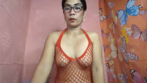 Snapshot of fuckinghairy49 chatting on 12/22/24, 02:06 mariposa online show from 12/22/24, 02:06