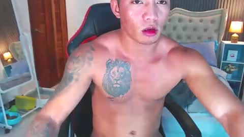 Snapshot of fuckinghot201 chatting on 10/12/25, 09:19 jason online show from 10/12/25, 09:19