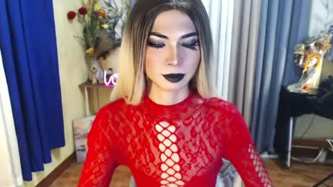 Snapshot of fuckingtransangel chatting on 07/12/26, 02:13 ANGELICA FOX online show from 07/12/26, 02:13