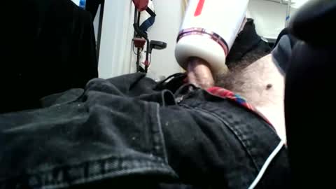 Snapshot of fuckmeallday1975 chatting on 02/26/26, 04:11 fuckmeallday1975 online show from 02/26/26, 04:11