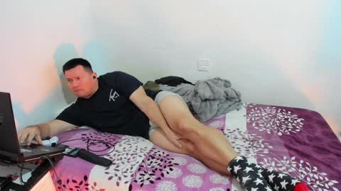 Snapshot of fuckynations chatting on 12/28/24, 06:18 Fuckdirtymen online show from 12/28/24, 06:18