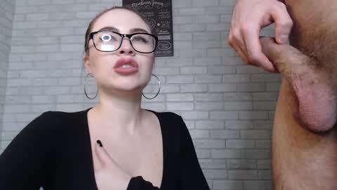 Snapshot of fuckyoursecretary chatting on 02/22/25, 02:30 fuckyoursecretary online show from 02/22/25, 02:30