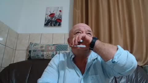 Snapshot of fullballs6 chatting on 12/13/24, 02:10 fullballs6 online show from 12/13/24, 02:10