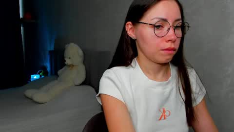 fun__nd__bun online show from 06/25/26, 01:16