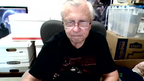 Snapshot of funclemike chatting on 06/25/26, 08:46 funclemike online show from 06/25/26, 08:46