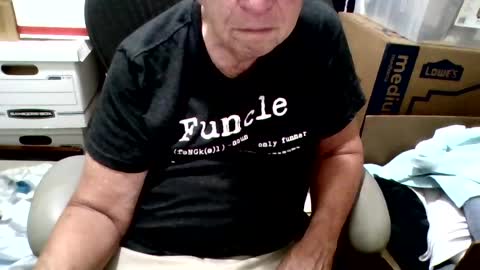 Snapshot of funclemike chatting on 06/27/26, 02:38 funclemike online show from 06/27/26, 02:38