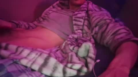 Snapshot of fundude1993 chatting on 01/16/25, 06:56 fundude1993 online show from 01/16/25, 06:56