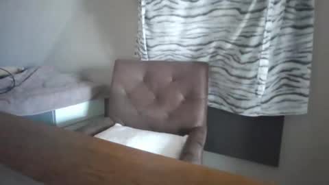 Snapshot of fundude1993 chatting on 03/10/25, 01:21 fundude1993 online show from 03/10/25, 01:21