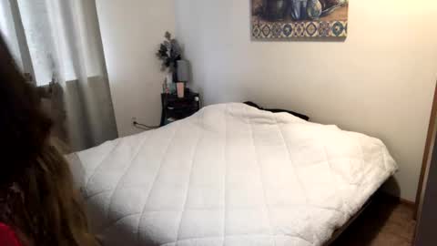 Linnys Palace online show from 02/26/25, 06:11