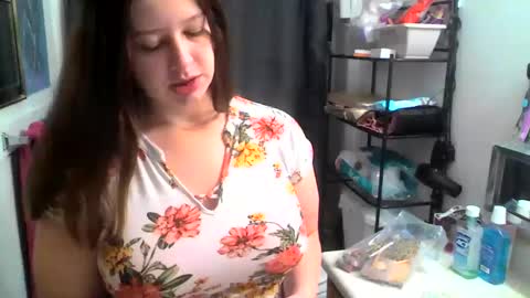 Linnys Palace online show from 09/22/25, 04:31