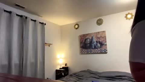 Linnys Palace online show from 12/19/25, 10:39