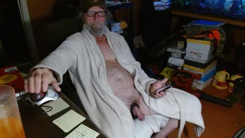 Snapshot of funmike2000 chatting on 01/15/25, 09:56 mike online show from 01/15/25, 09:56