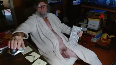 Snapshot of funmike2000 chatting on 01/16/25, 03:24 mike online show from 01/16/25, 03:24