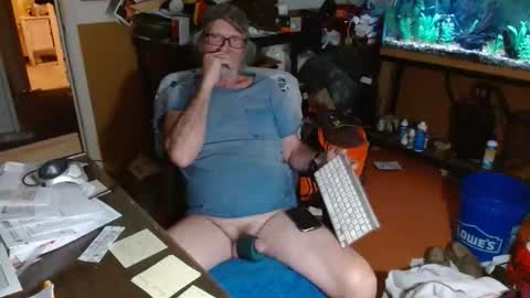 Snapshot of funmike2000 chatting on 02/12/26, 03:45 mike online show from 02/12/26, 03:45