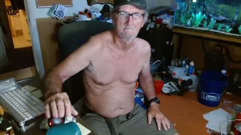 Snapshot of funmike2000 chatting on 07/18/26, 11:03 mike online show from 07/18/26, 11:03