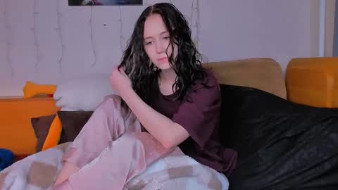 Eva online show from 01/18/26, 02:21