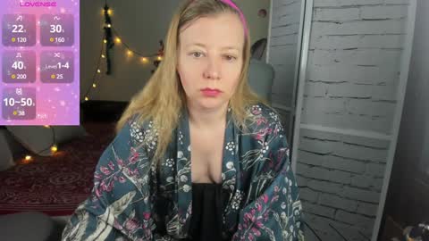 Snapshot of funny_bunny4 chatting on 01/14/25, 06:07 funny_bunny4 online show from 01/14/25, 06:07