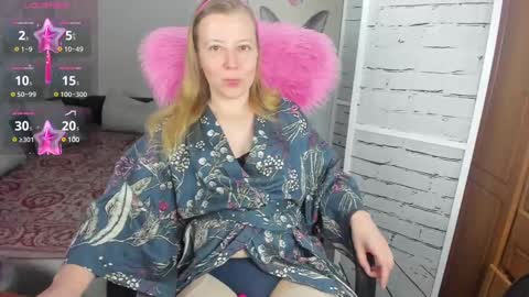 Snapshot of funny_bunny4 chatting on 03/12/25, 06:33 funny_bunny4 online show from 03/12/25, 06:33