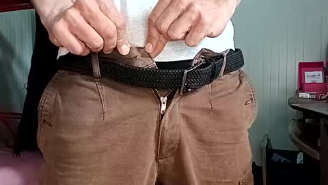 Italian men online show from 05/03/26, 12:11