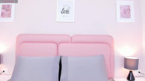 Samantha online show from 12/20/25, 12:12