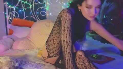 Tiffany online show from 03/01/25, 12:07