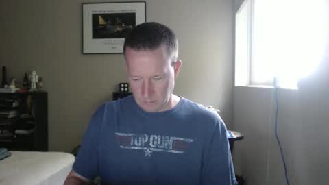 Snapshot of funplaytimesayhello chatting on 10/26/25, 08:48 Hello online show from 10/26/25, 08:48