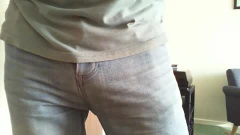 Snapshot of funslimguy chatting on 04/13/26, 04:45 Funslimguy online show from 04/13/26, 04:45