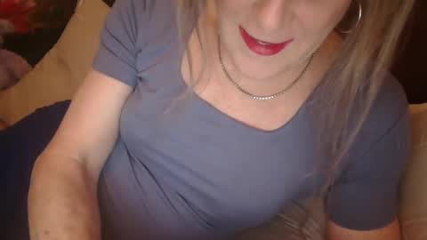 Jessie Love online show from 01/23/25, 10:01