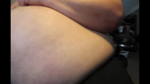 Snapshot of fuqhuntr chatting on 02/13/25, 06:38 FUCK HUNTERS online show from 02/13/25, 06:38