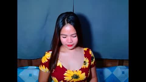 Snapshot of fure_asianpinay chatting on 09/19/25, 03:19 DANIELA online show from 09/19/25, 03:19