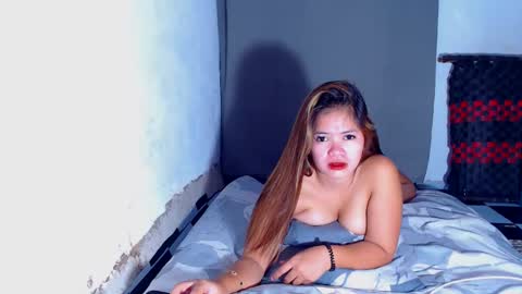 Snapshot of fure_asianpinay chatting on 03/19/26, 03:43 DANIELA online show from 03/19/26, 03:43