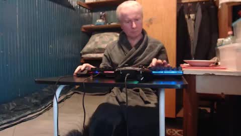 Snapshot of furosz chatting on 02/01/25, 06:08 furosz online show from 02/01/25, 06:08