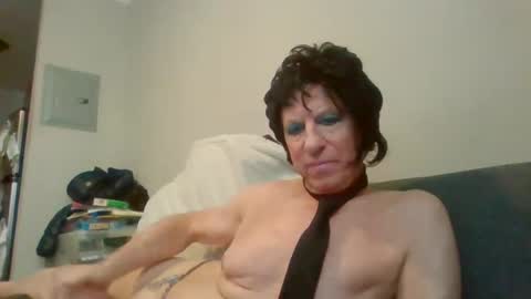 Snapshot of fuseanude chatting on 01/25/25, 04:57 fuseanude online show from 01/25/25, 04:57