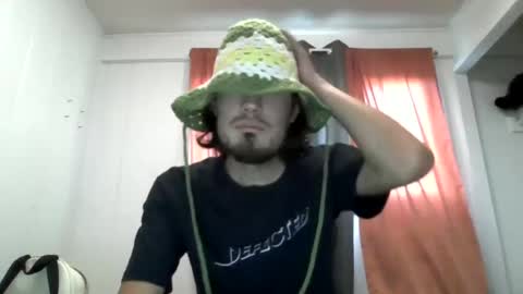 Snapshot of fushi91 chatting on 10/17/25, 03:31 fushi91 online show from 10/17/25, 03:31