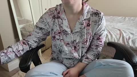 fuxkme_jen online show from 12/27/24, 04:21