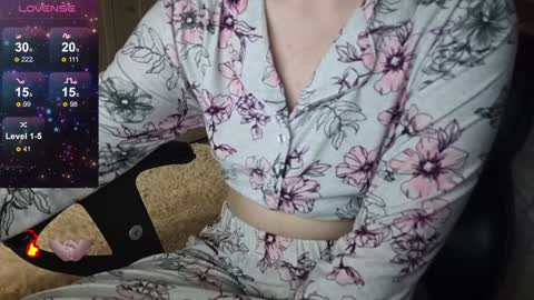 fuxkme_jen online show from 01/04/25, 09:31