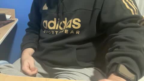 Snapshot of fuzitzu2 chatting on 01/19/26, 08:07 fuzitzu2 online show from 01/19/26, 08:07