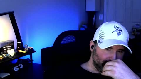 Snapshot of fuzz69_ chatting on 02/08/26, 02:09 fuzz69_ online show from 02/08/26, 02:09