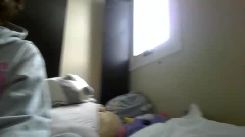 fuzzypeaches87 online show from 03/17/26, 05:27