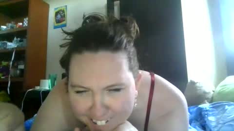 fuzzypeaches87 online show from 04/08/26, 01:55