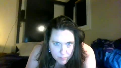 fuzzypeaches87 online show from 04/09/26, 02:00