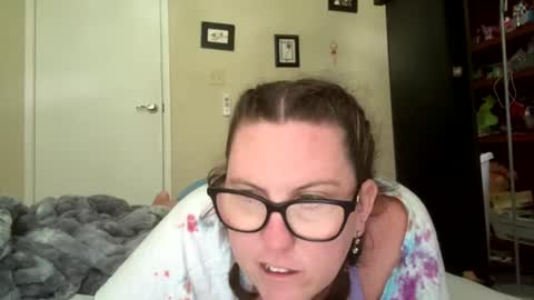 Snapshot of fuzzypeaches87 chatting on 08/01/26, 07:02 fuzzypeaches87 online show from 08/01/26, 07:02