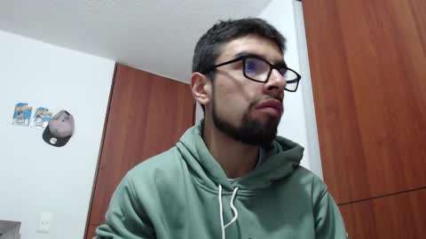 Snapshot of fvckhorneyguy chatting on 02/21/25, 12:27 andrew online show from 02/21/25, 12:27