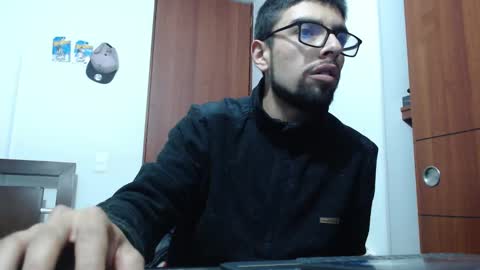 Snapshot of fvckhorneyguy chatting on 02/21/25, 04:07 andrew online show from 02/21/25, 04:07