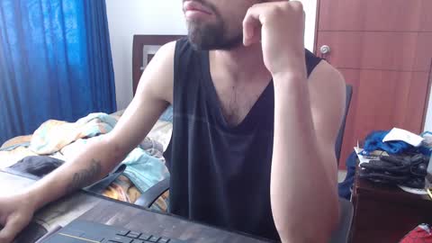 Snapshot of fvckhorneyguy chatting on 02/26/25, 03:52 andrew online show from 02/26/25, 03:52